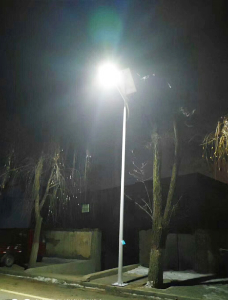 积石山县河南太阳能路灯项目