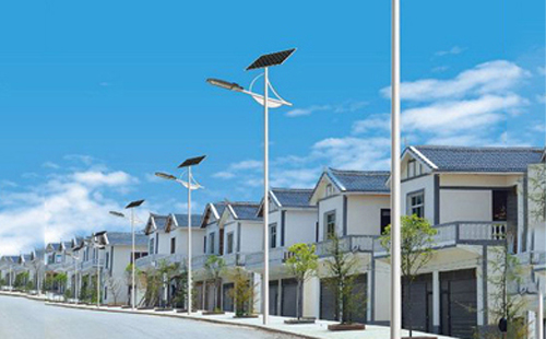 河南太阳能路灯配置与在乡村道路照明中的应用 河南太阳能路灯配置与在乡村道路照明中的应用